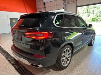 Used 2020 BMW X5 xDrive50i w/ Premium Package AWD/4WD video 3