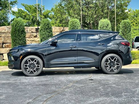Used 2023 Chevrolet Blazer RS FWD image 2