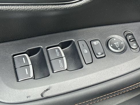 Used 2024 Honda HR-V Sport image 13