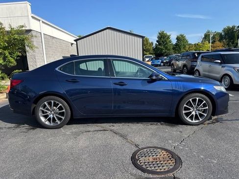 Used 2017 Acura TLX V6 w/ Technology Package FWD image 6
