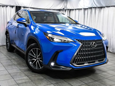 Used 2025 Lexus NX 350 AWD w/ Accessory Package (Z1) image 3