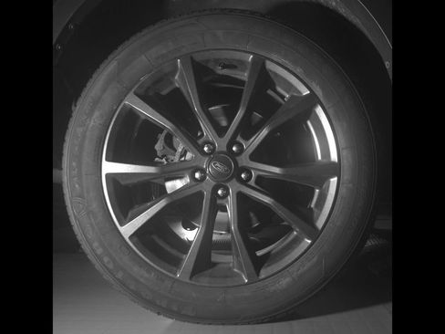 Used 2019 Ford Explorer XLT w/ Equipment Group 202A AWD/4WD image 11