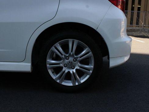 Used 2010 Honda Fit Sport image 8