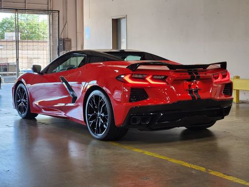 Used 2023 Chevrolet Corvette Stingray Premium Conv w/ Z51 Performance Package RWD image 13