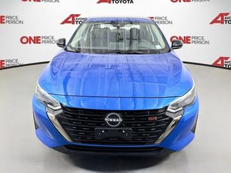 Used 2025 Nissan Sentra SR FWD video 2