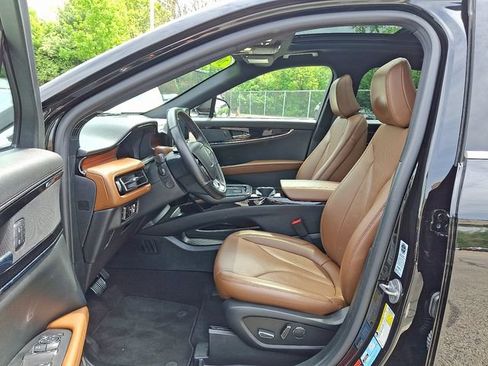 Certified 2023 Lincoln Nautilus Reserve AWD/4WD image 13