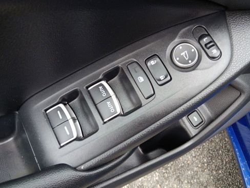 Used 2022 Honda Accord Sport image 12