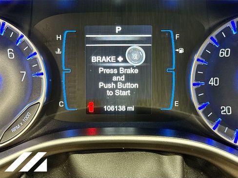 Used 2017 Chrysler Pacifica Touring-L image 14