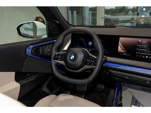 Used 2025 BMW X3 xDrive30i w/ Premium Package image 81