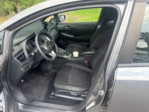 Used 2018 Nissan Leaf S w/ S Charge Package FWD image 9