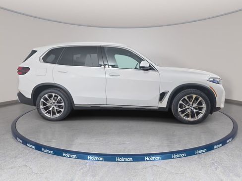 Certified 2024 BMW X5 xDrive40i w/ Premium Package image 4