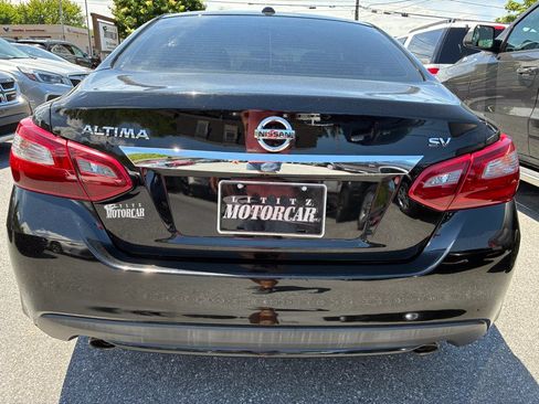 Used 2018 Nissan Altima 2.5 SV FWD image 5