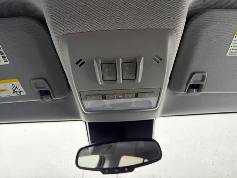 Used 2018 Chevrolet Trax LT w/ Sun & Sound Package image 31