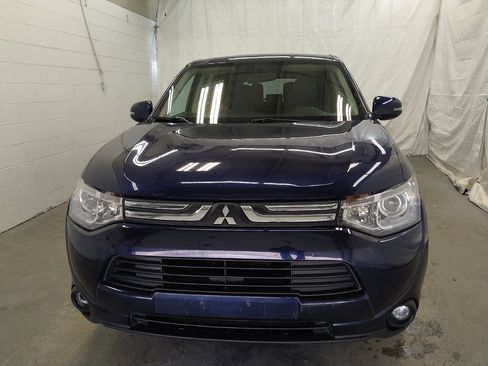 Used 2014 Mitsubishi Outlander GT AWD/4WD image 15