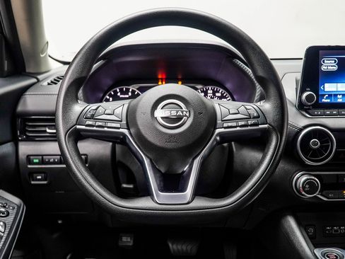 Used 2024 Nissan Sentra SV image 15