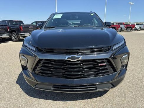 Used 2024 Chevrolet Blazer RS w/ Enhanced Convenience Package image 3