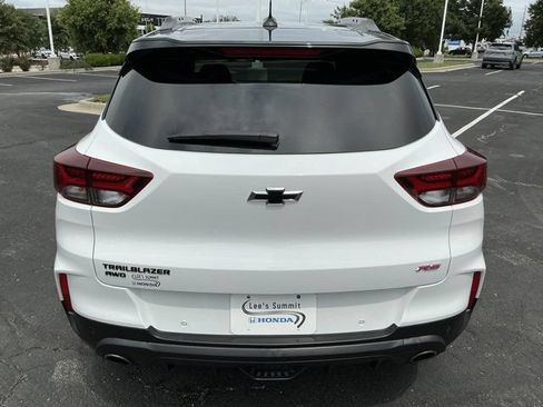 Used 2023 Chevrolet TrailBlazer RS w/ Sun and Liftgate Package AWD/4WD image 5