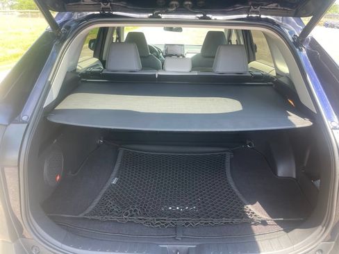 Used 2019 Toyota RAV4 XLE Premium FWD image 13