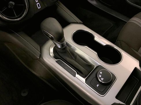 Used 2025 Chevrolet Blazer LT image 17