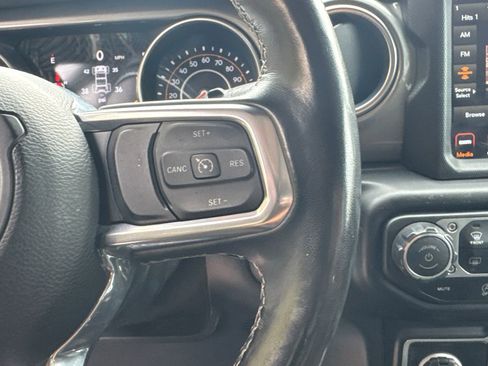 Used 2021 Jeep Wrangler Unlimited Sahara w/ Uconnect 4C Nav & Sound Group AWD/4WD image 26