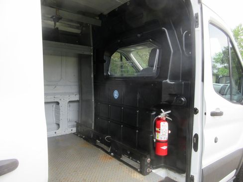 Used 2018 Ford Transit 350 148 Medium Roof RWD image 20