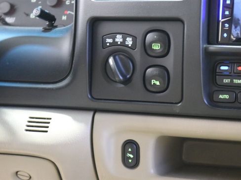 Used 2005 Ford Excursion Limited image 92