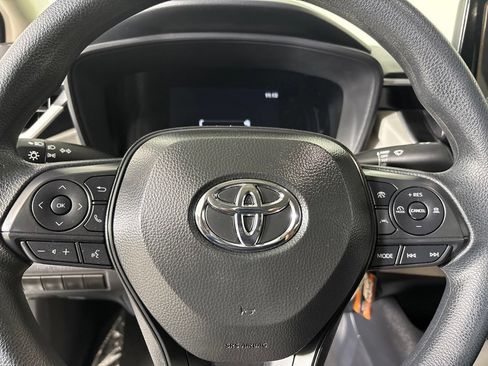 Used 2026 Toyota Corolla LE FWD image 14