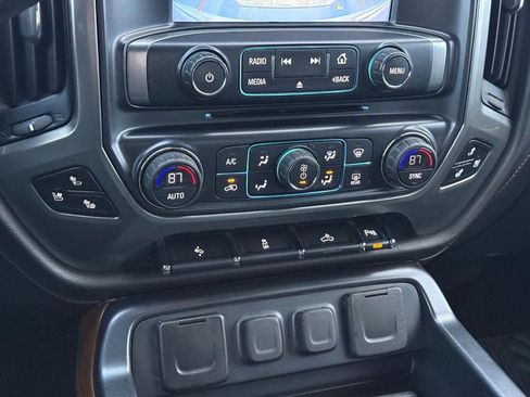 Used 2018 Chevrolet Silverado 1500 LTZ w/ Sport Package image 17