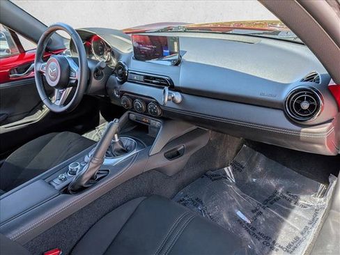 Used 2024 MAZDA MX-5 Miata Club RWD image 21