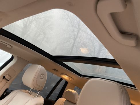 Certified 2023 Mercedes-Benz GLS 450 4MATIC image 24