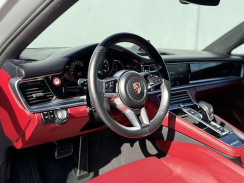 Used 2018 Porsche Panamera 4S AWD/4WD image 16