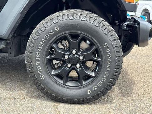 Certified 2023 Jeep Wrangler Unlimited AWD/4WD image 7