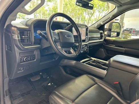 Used 2025 Ford F350 Lariat w/ FX4 Off-Road Package AWD/4WD image 6