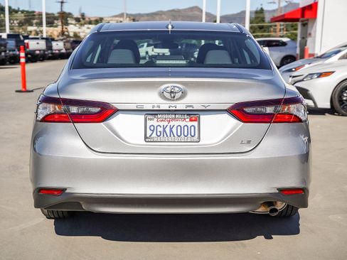 Used 2023 Toyota Camry LE image 10
