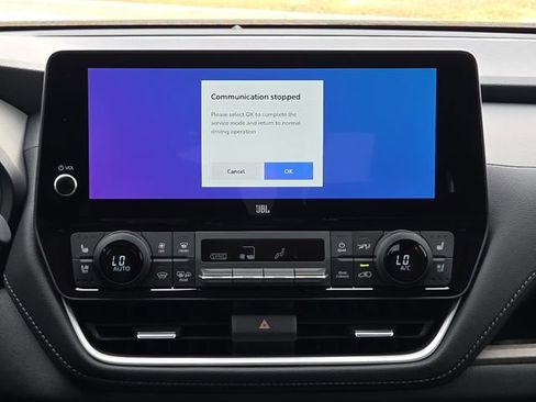 Used 2025 Toyota Grand Highlander Limited image 12