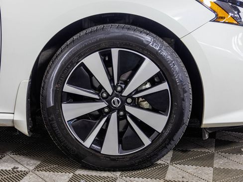 Used 2022 Nissan Altima 2.5 SV AWD/4WD image 49
