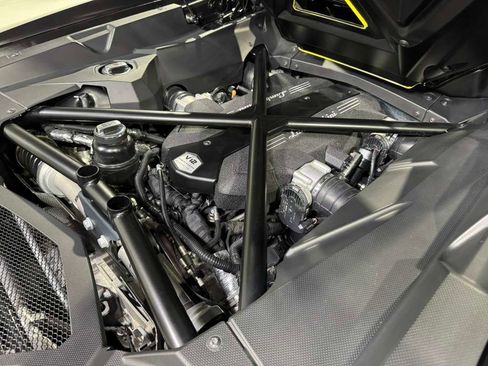 Used 2018 Lamborghini Aventador S image 54