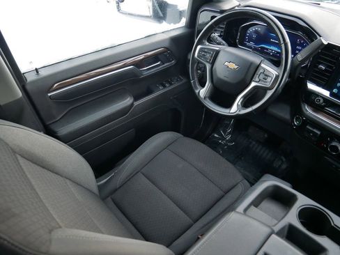 Used 2024 Chevrolet Silverado 2500 LT w/ Convenience Package AWD/4WD image 12