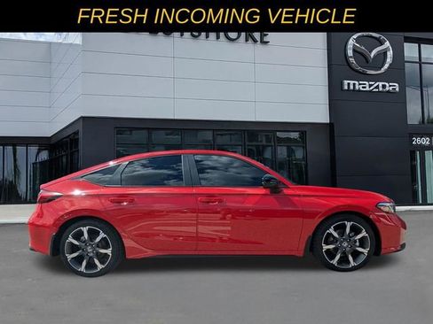 Used 2025 Honda Civic Sport Touring image 2
