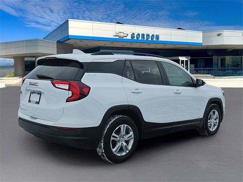 Used 2023 GMC Terrain SLE w/ Driver Convenience Package image 8