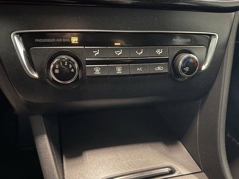 Used 2017 Kia Optima LX image 12