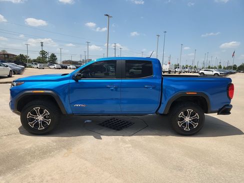 Used 2024 GMC Canyon AT4 w/ Canyon Safety Plus Package AWD/4WD image 8