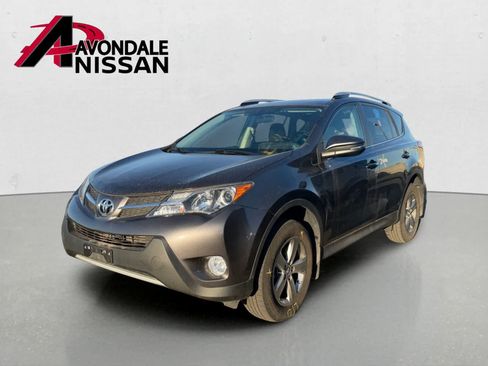 Used 2015 Toyota RAV4 XLE FWD image 2
