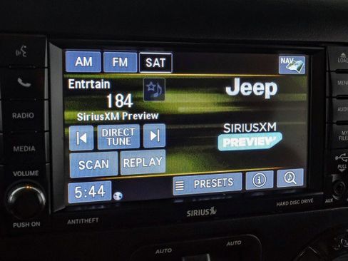 Used 2017 Jeep Wrangler Unlimited Rubicon image 23