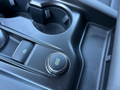 New 2026 Ford Explorer Active w/ Active Comfort Package image 30