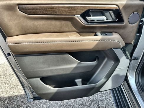 New 2026 GMC Yukon XL Denali Ultimate w/ LPO, Floor Liner Package image 15