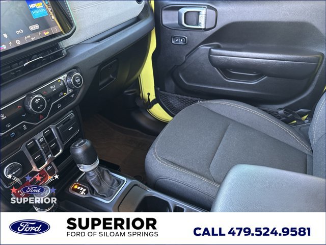 Used 2024 Jeep Wrangler Unlimited AWD/4WD image 20