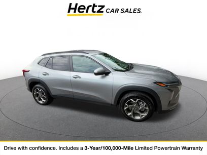 Used 2025 Chevrolet Trax LT w/ LT Convenience Package