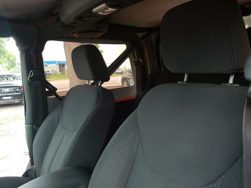 Used 2013 Jeep Wrangler Sport AWD/4WD image 14