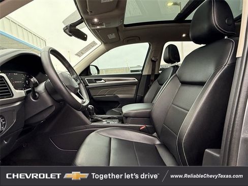 Used 2022 Volkswagen Atlas SE image 31